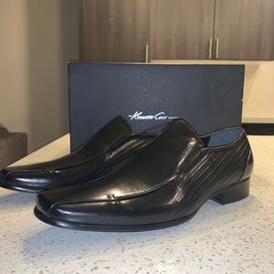 Dress shoes